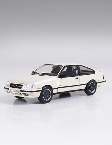 Coches Opel 1:24 - entrega 6
