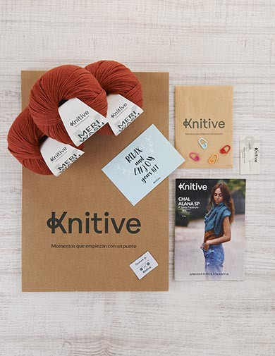 Knitive Kit Autumn Red Knitive Kit Autumn Red