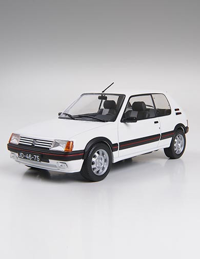 Autos Inolvidables Portugueses Nº 27 Autos Inolvidables Portugueses Nº 27