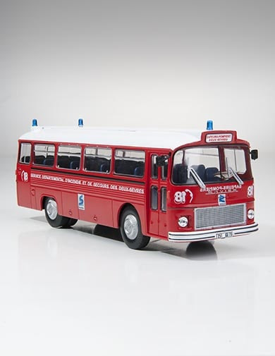 Autocar de bomberos Saviem SC 5P Autocar de bomberos Saviem SC 5P