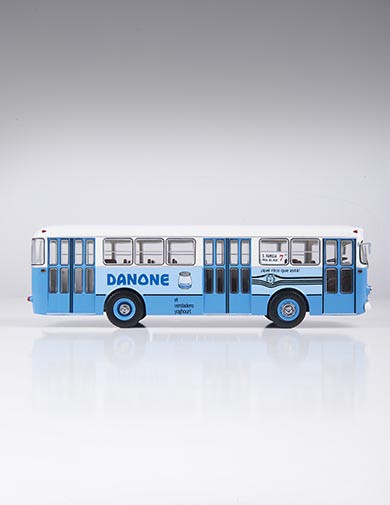 Autobús Pegaso Danone