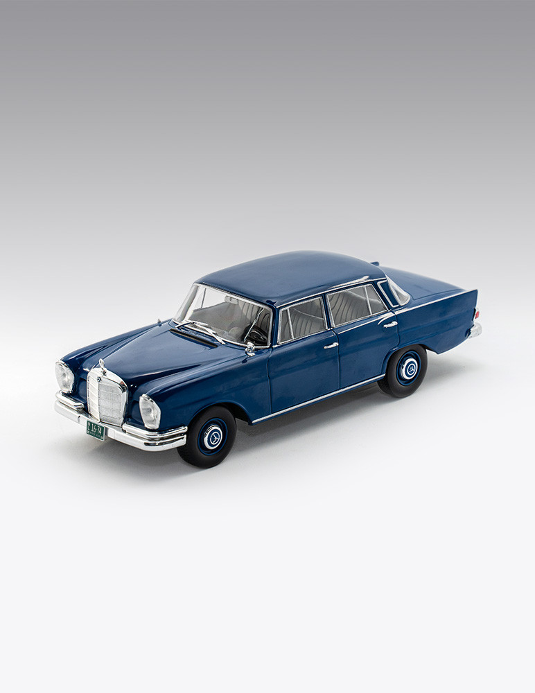 Mercedez Benz 220