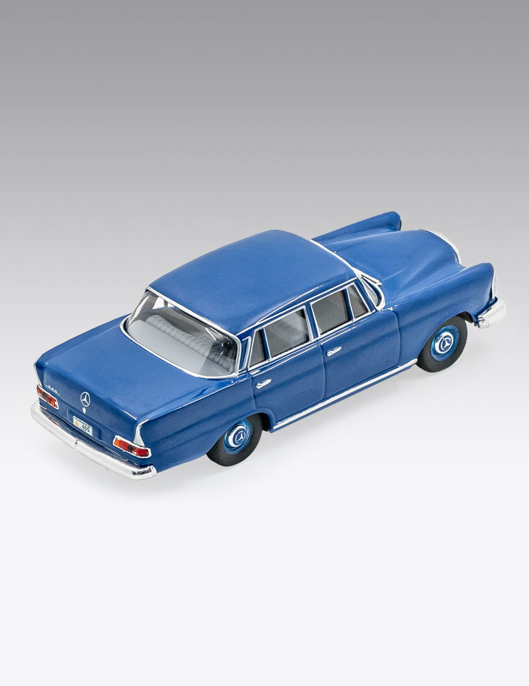 Mercedes-Benz 220 S - 1964  ¡El "Colas"!