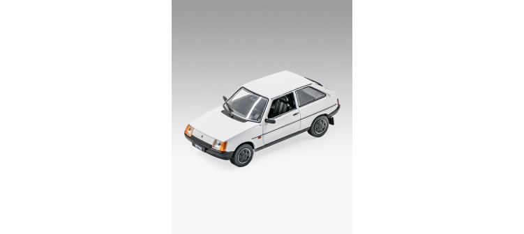 ZAZ Tavria 1102 - 1992 ¡El auto del pueblo ucraniano!