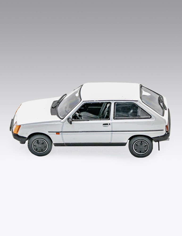 ZAZ Tavria 1102 - 1992 ¡El auto del pueblo ucraniano!