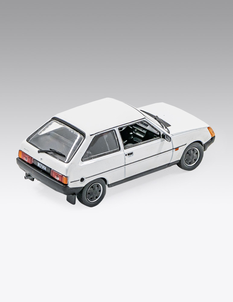 ZAZ Tavria 1102 - 1992 ¡El auto del pueblo ucraniano!