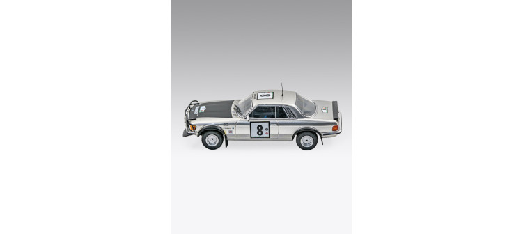 Mercedes-Benz 500 SLC de Costa de Marfil 1980