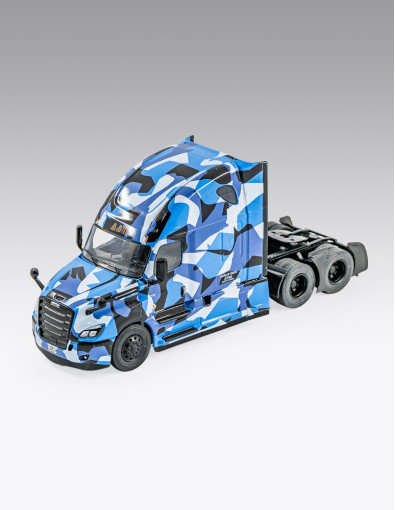FREIGHTLINER Cascadia - Un mercedes con vestimenta americana FREIGHTLINER Cascadia - Un mercedes con vestimenta americana
